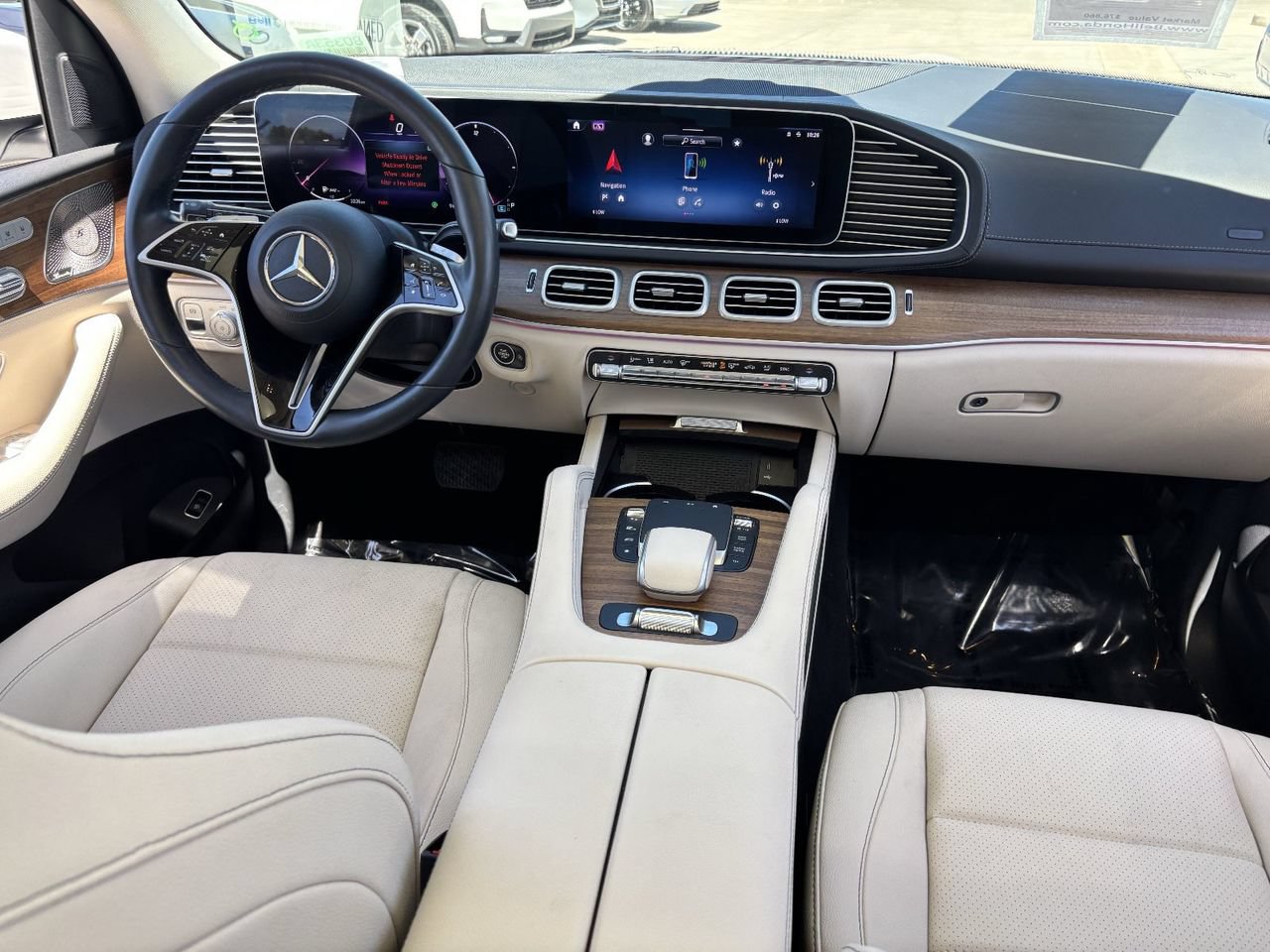 Used 2024 Mercedes-Benz GLS 450 4MATIC image 13
