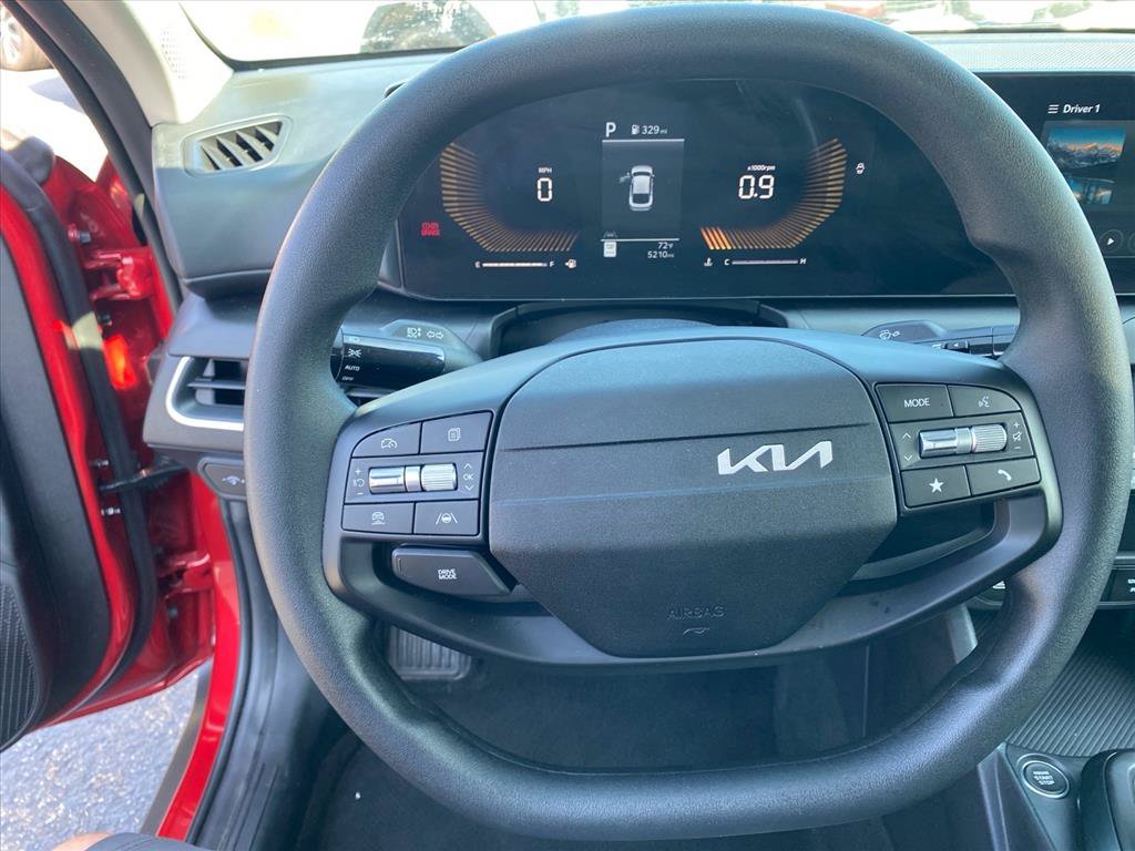 Certified 2025 Kia K4 FWD image 11