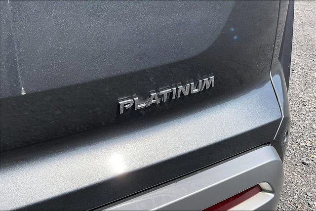 Used 2023 Nissan Pathfinder Platinum FWD image 23
