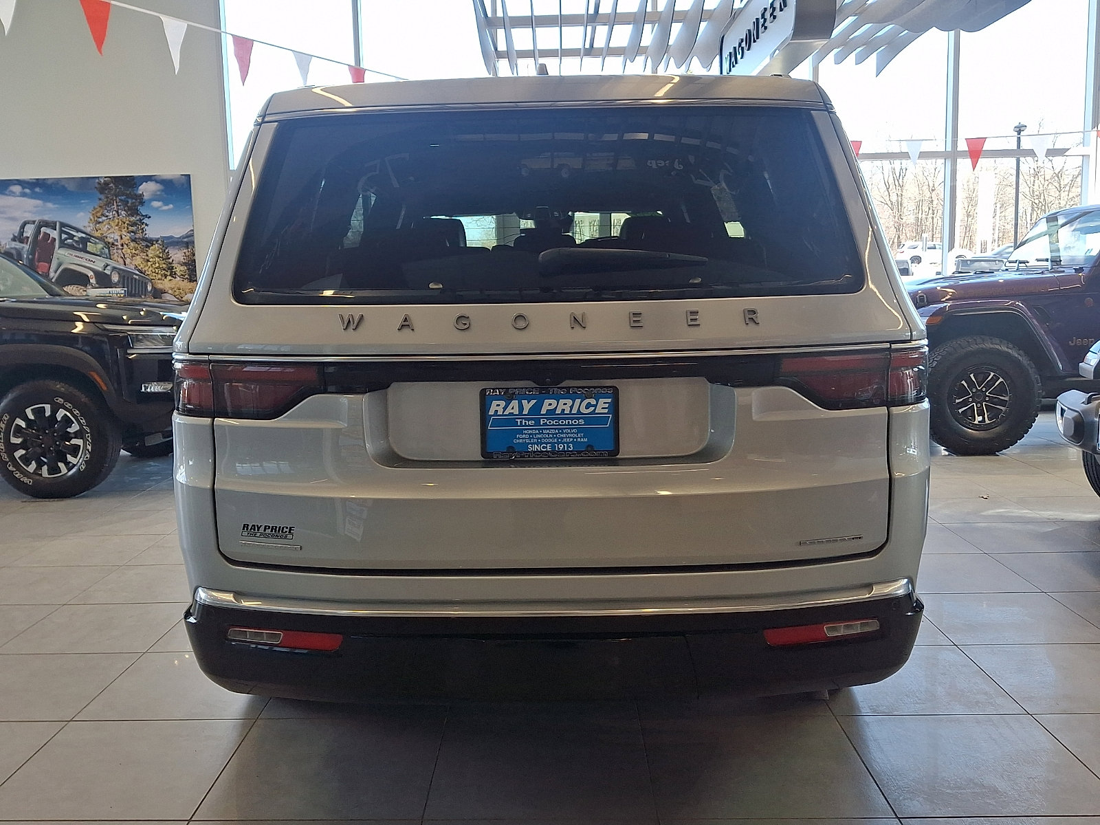 Used 2022 Jeep Wagoneer Series III image 5