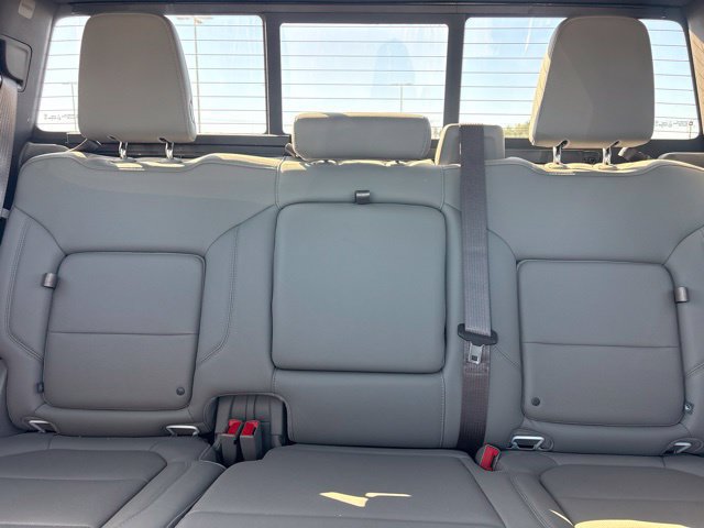 Used 2019 Chevrolet Silverado 1500 LTZ w/ LTZ Plus Package AWD/4WD image 15