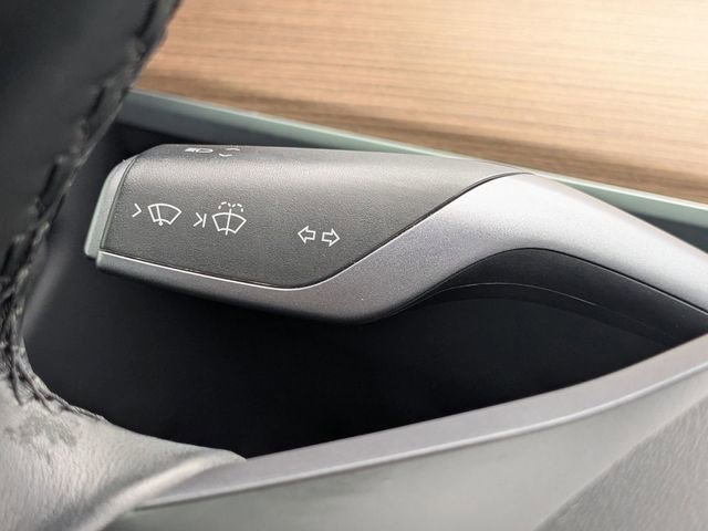 Used 2018 Tesla Model 3 Long Range image 25