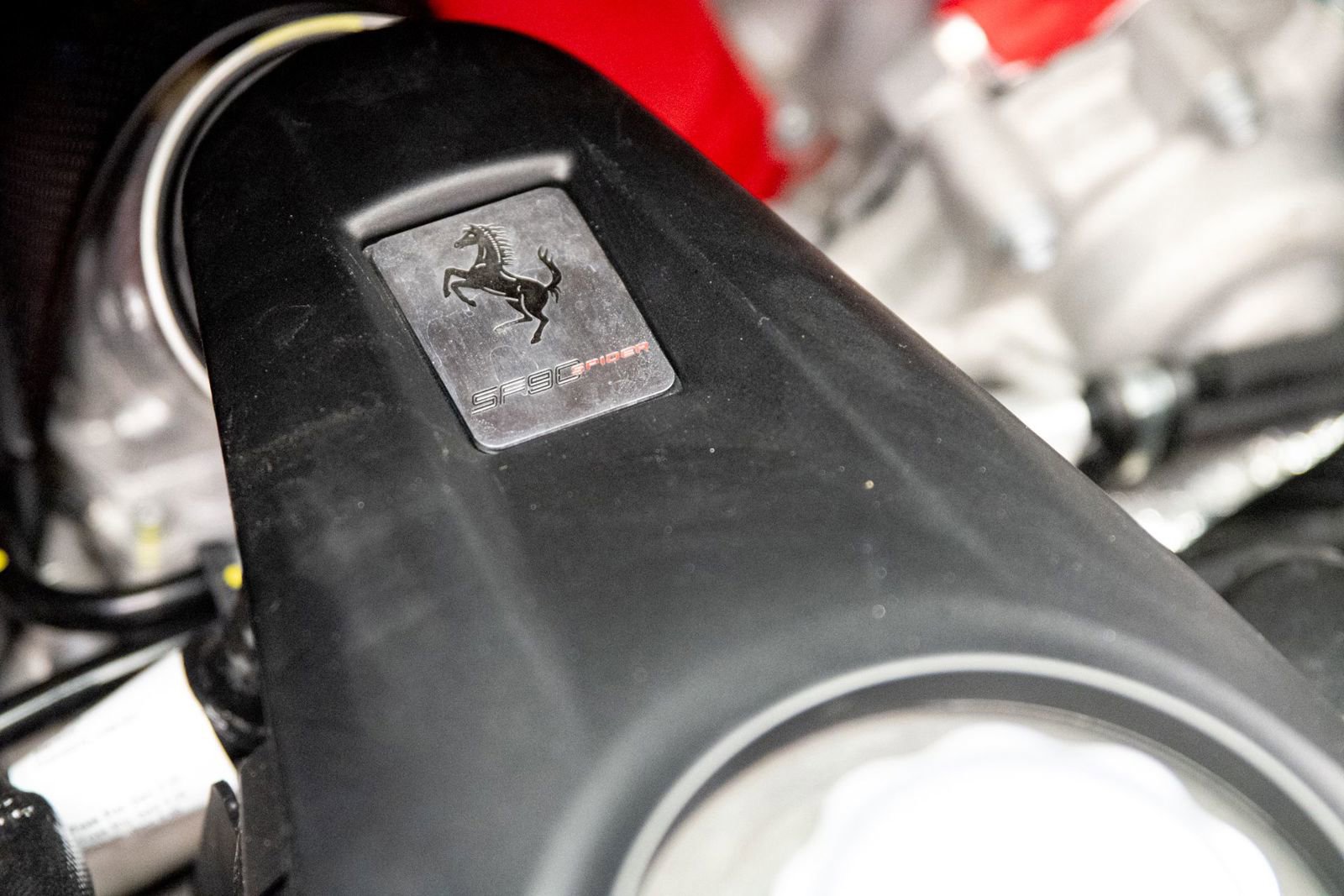 Used 2025 Ferrari SF90 Spider image 55