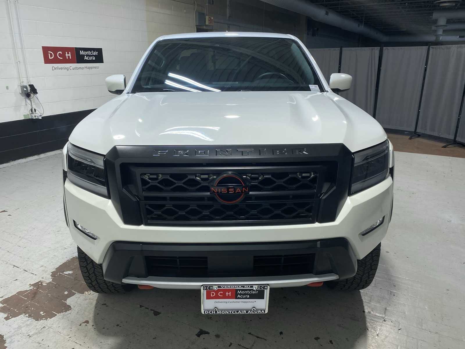 Used 2023 Nissan Frontier PRO-4X w/ Technology Package AWD/4WD image 6