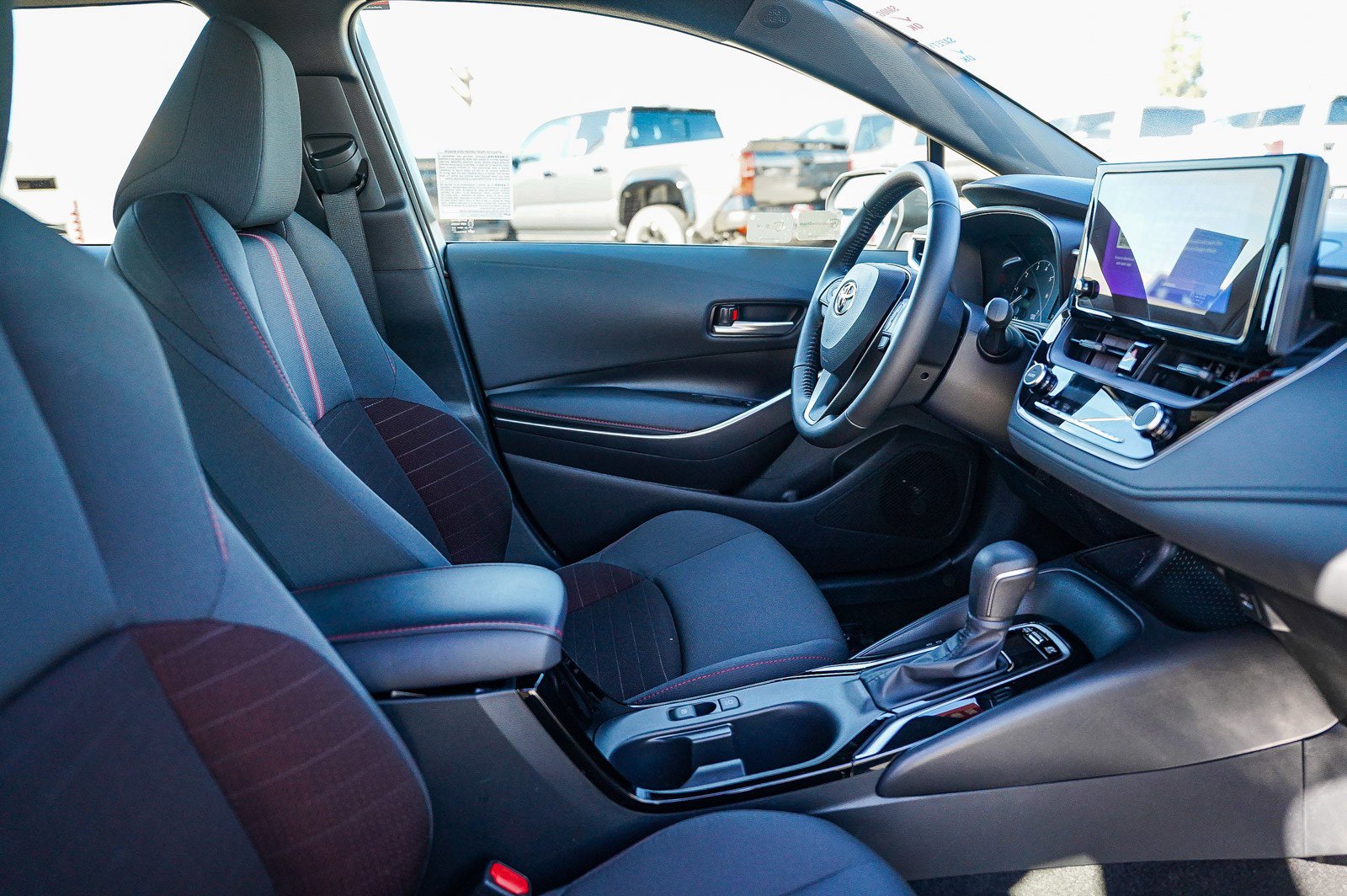 Certified 2025 Toyota Corolla SE image 17