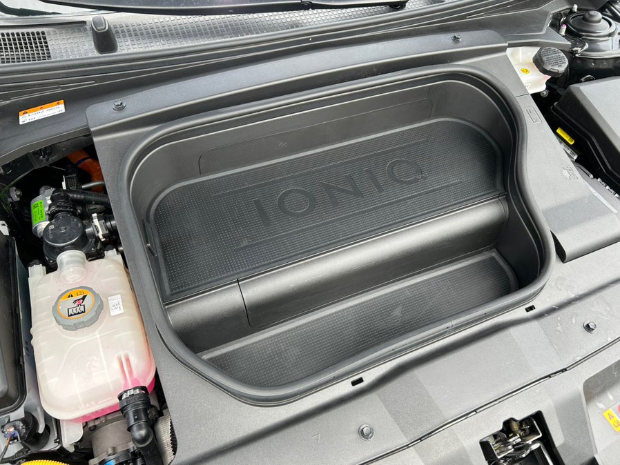 Used 2024 Hyundai Ioniq 6 SE RWD image 60