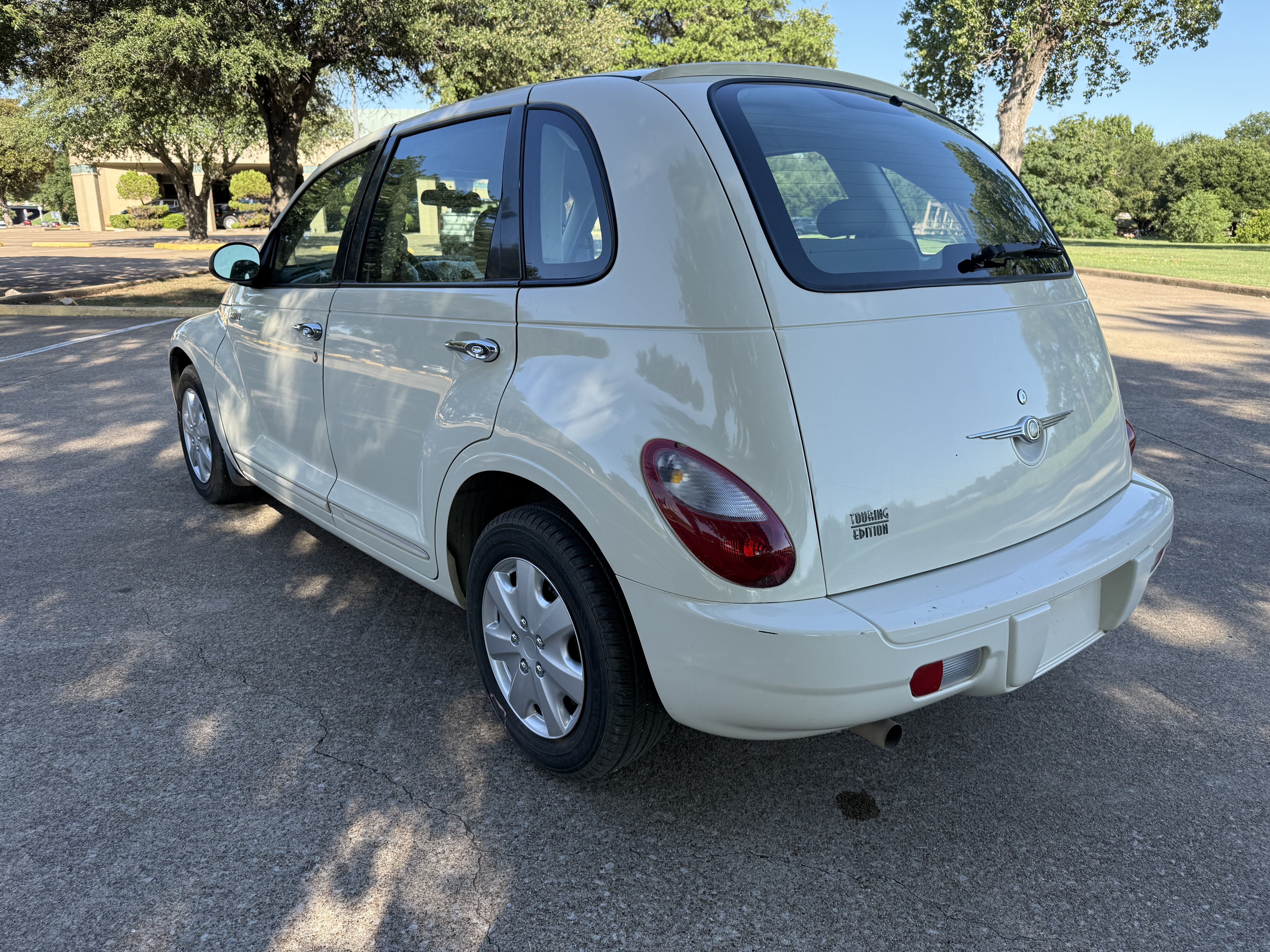 Used 2006 Chrysler PT Cruiser Touring FWD image 7