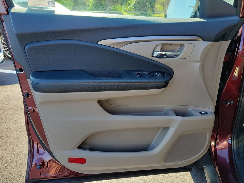 Used 2018 Honda Pilot LX image 17