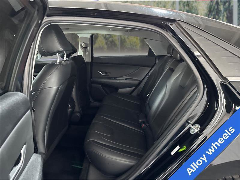 Used 2021 Hyundai Elantra Limited w/ Cargo Package image 10