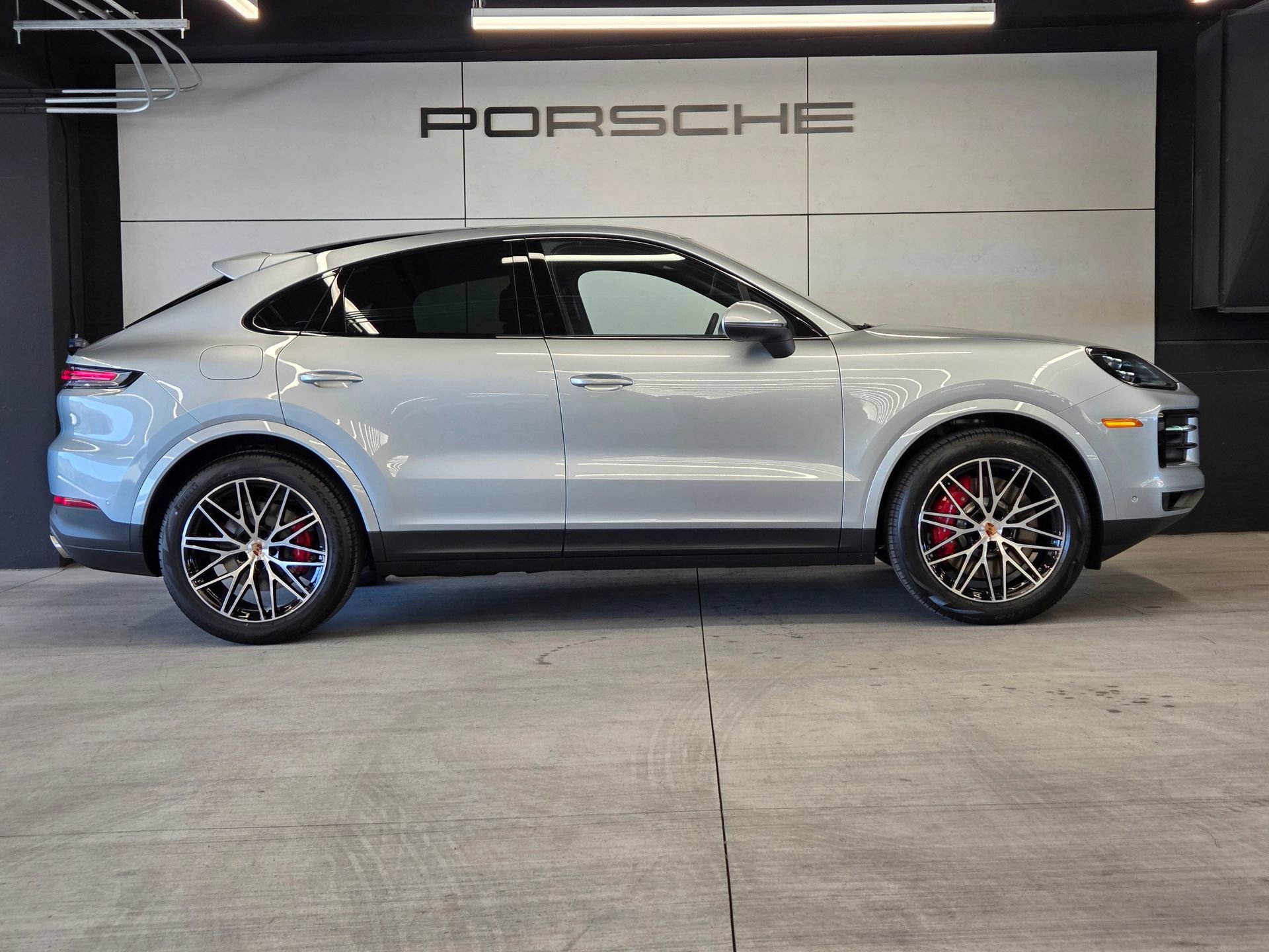 New 2026 Porsche Cayenne S image 27