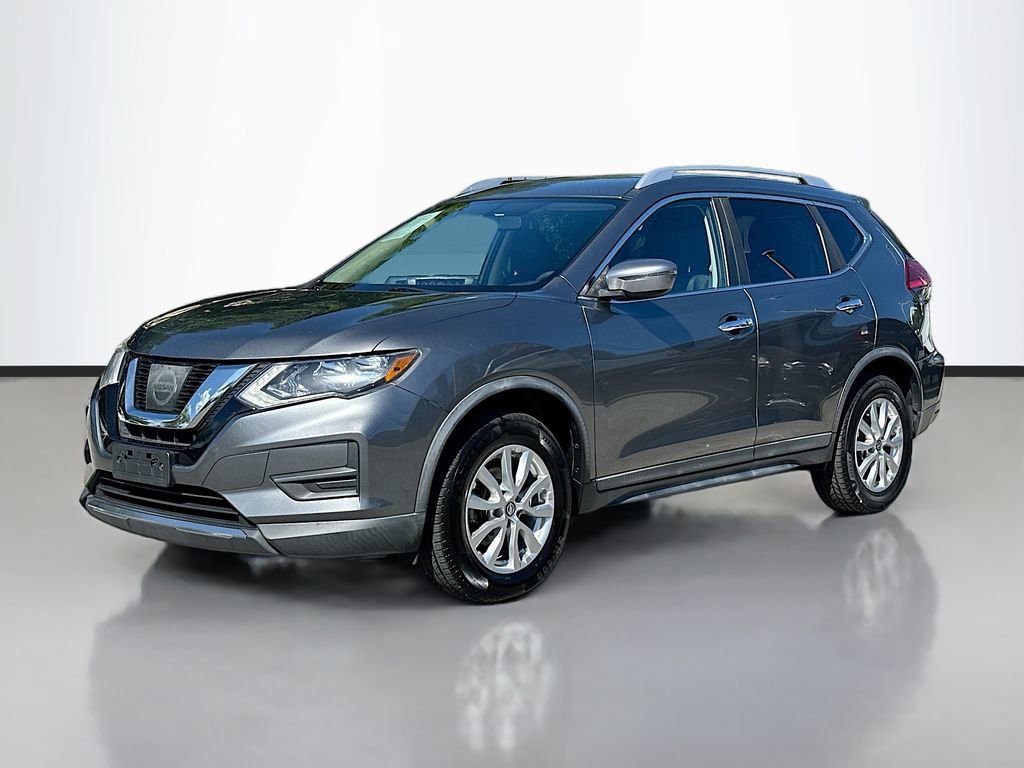Used 2017 Nissan Rogue SV image 4