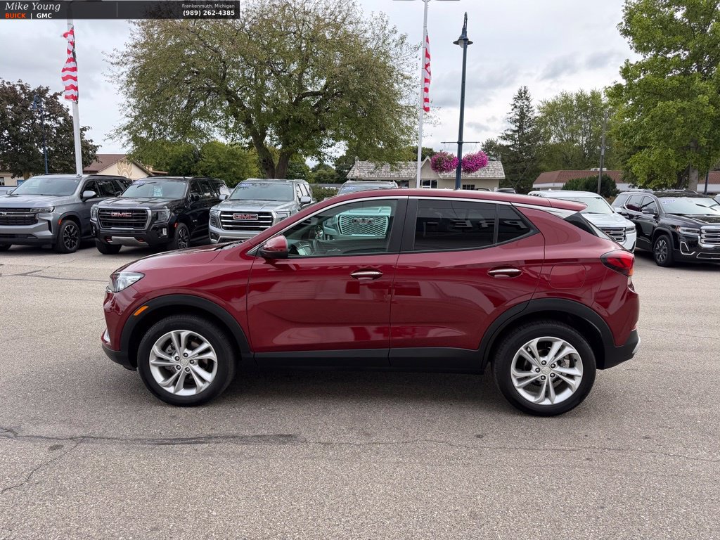 Used 2023 Buick Encore GX Preferred w/ Cold Weather Comfort Package AWD/4WD image 8