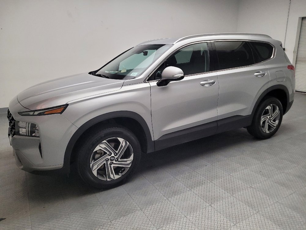 Used 2023 Hyundai Santa Fe SEL image 2
