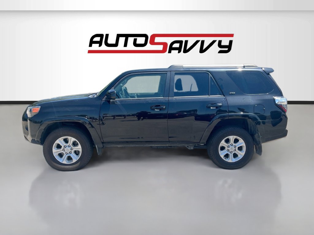 Used 2023 Toyota 4Runner SR5 AWD/4WD image 4