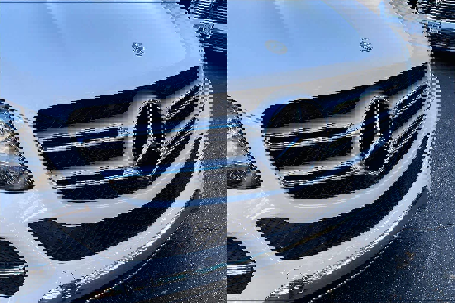 Used 2019 Mercedes-Benz GLE 400 4MATIC image 31