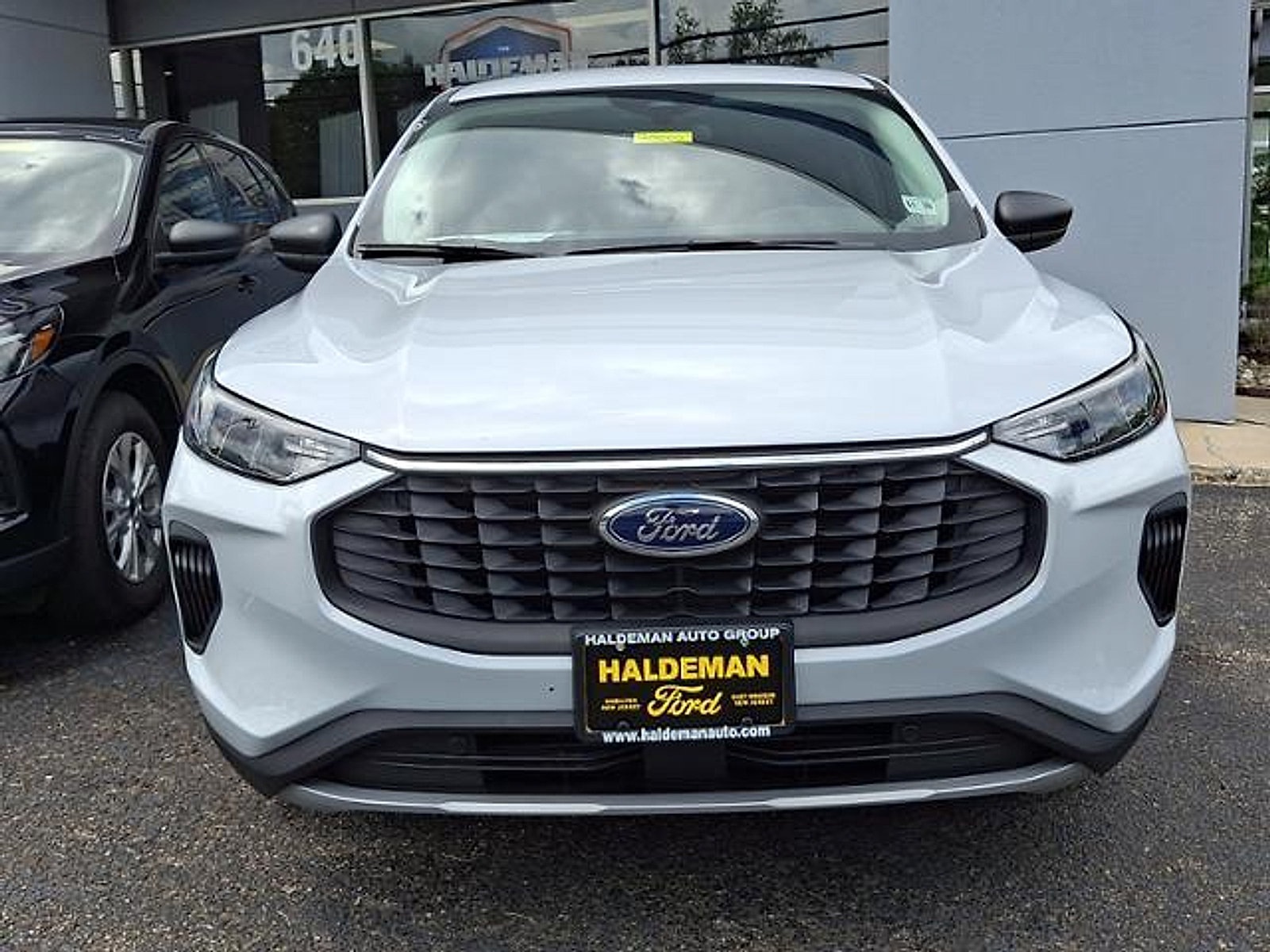 New 2026 Ford Escape Active w/ Cold Weather Package AWD/4WD image 2