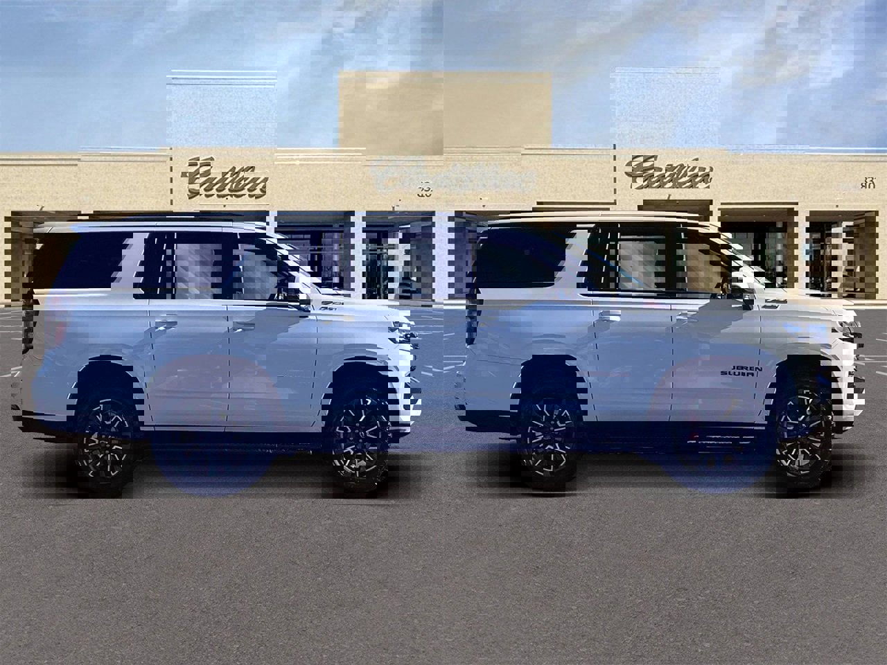 Used 2023 Chevrolet Suburban Z71 w/ Luxury Package image 4