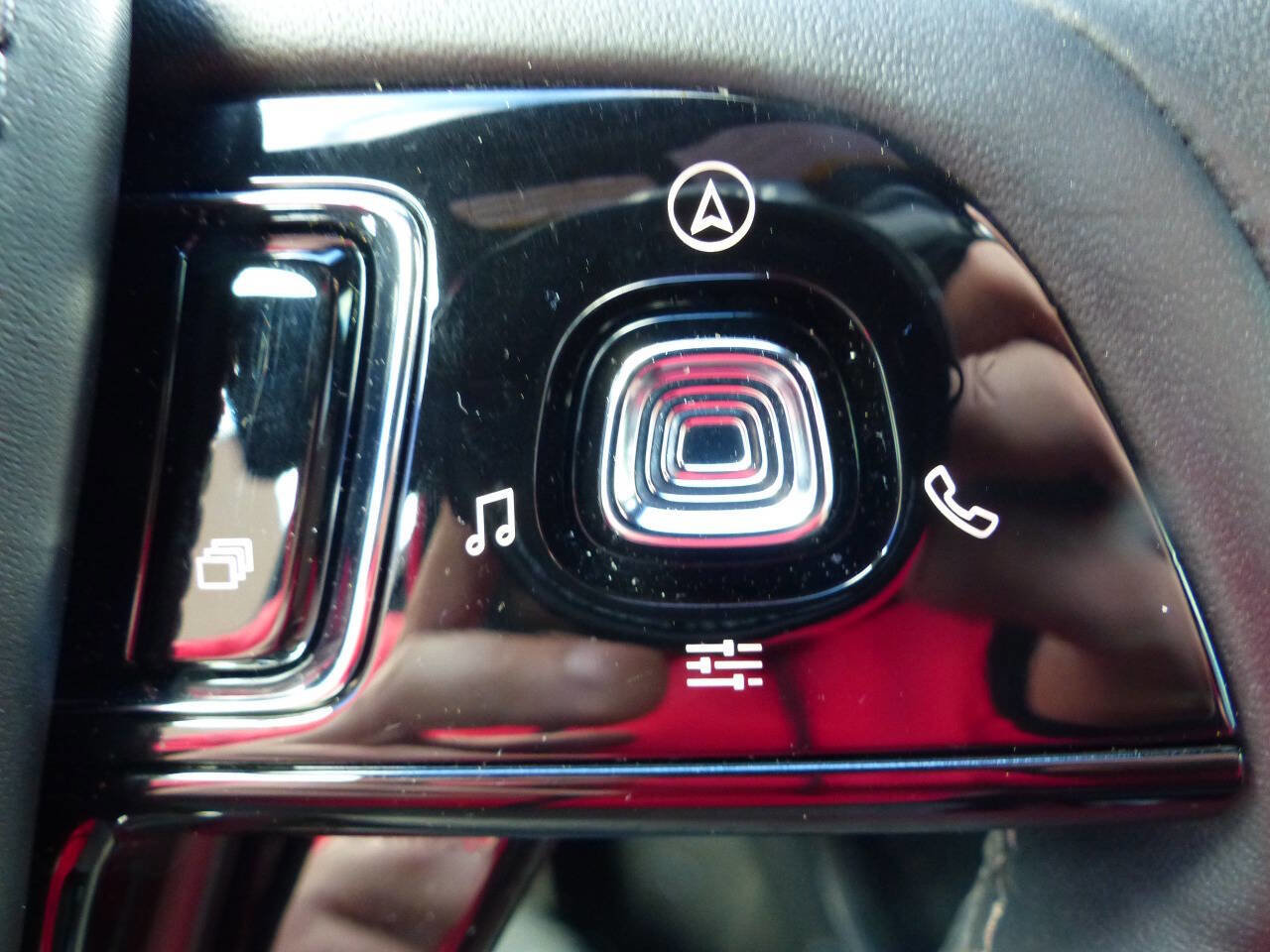 Used 2024 Lincoln Aviator Reserve w/ Equipment Group 201A image 30