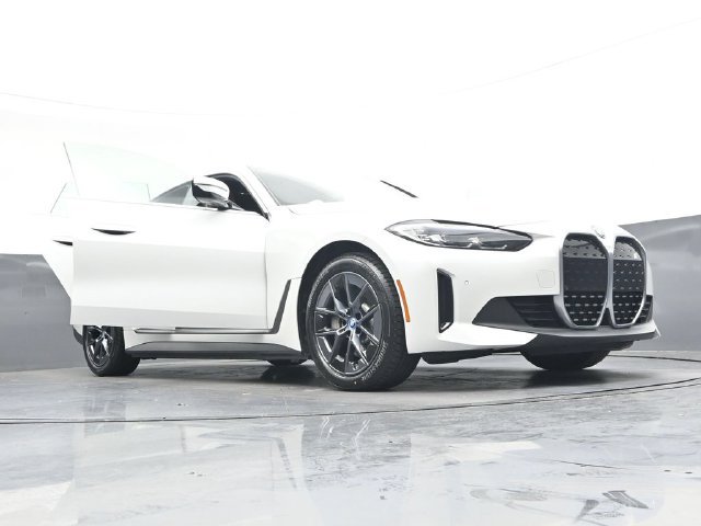 Certified 2024 BMW i4 eDrive35 w/ Premium Package RWD image 44