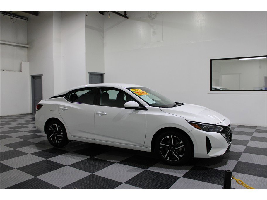 Used 2024 Nissan Sentra SV image 1