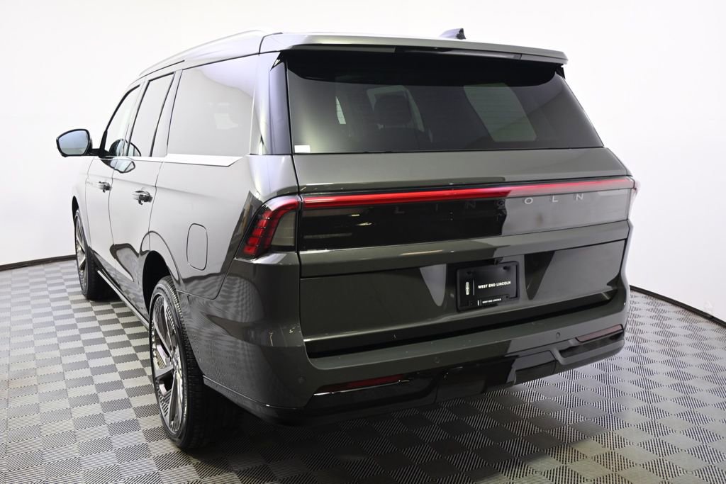 New 2026 Lincoln Navigator Black Label image 4