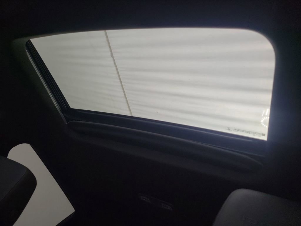 Used 2020 GMC Sierra 3500 Denali w/ Denali Ultimate Package image 11