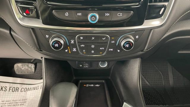 Used 2023 Chevrolet Traverse Premier image 41