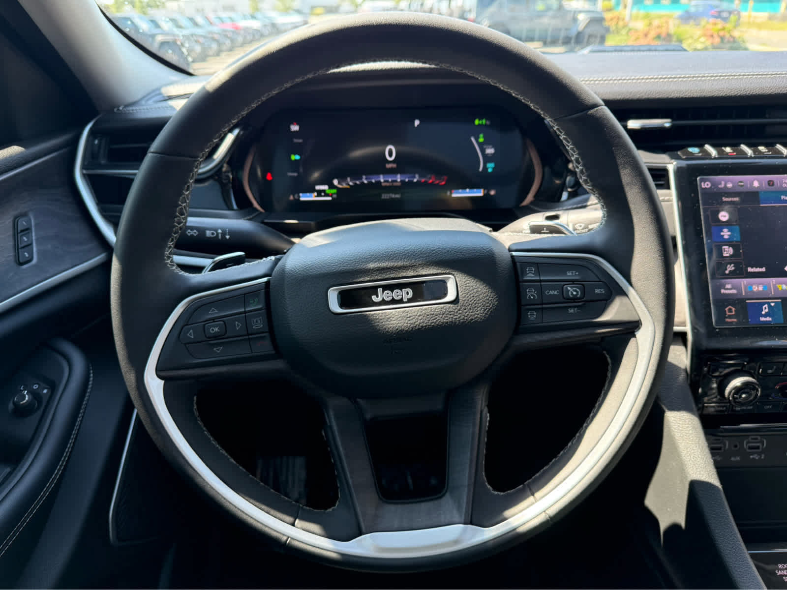 Used 2024 Jeep Grand Cherokee Limited 4xe image 15