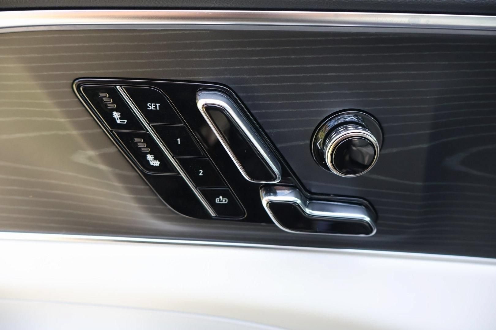 New 2026 Cadillac Lyriq Sport RWD image 11