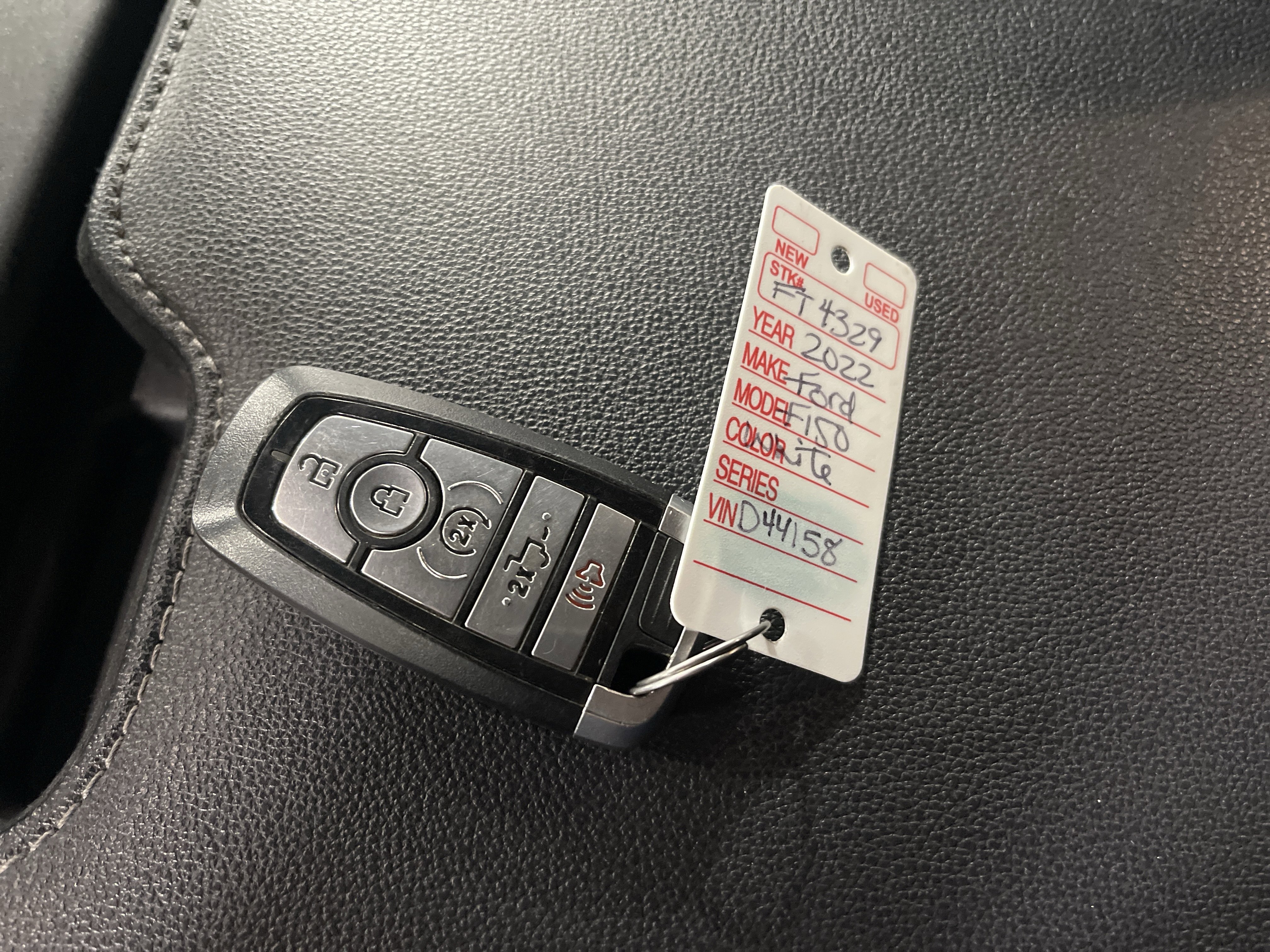 Used 2022 Ford F150 Lariat w/ Equipment Group 501A Mid image 27