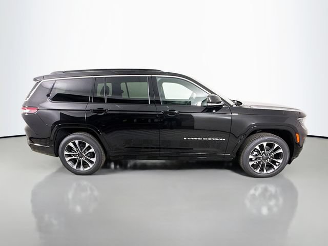 New 2025 Jeep Grand Cherokee L Overland w/ Trailer Tow Package AWD/4WD image 8