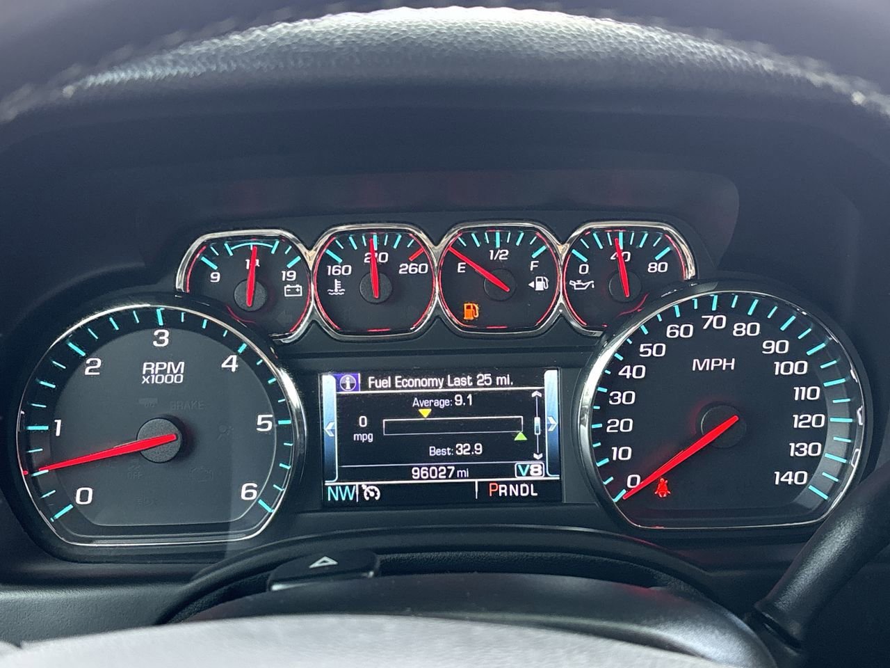 Used 2018 GMC Yukon SLT AWD/4WD image 32