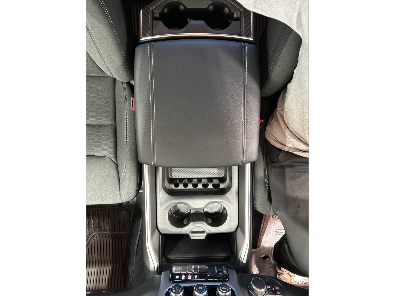 New 2026 RAM 1500 Big Horn AWD/4WD image 13
