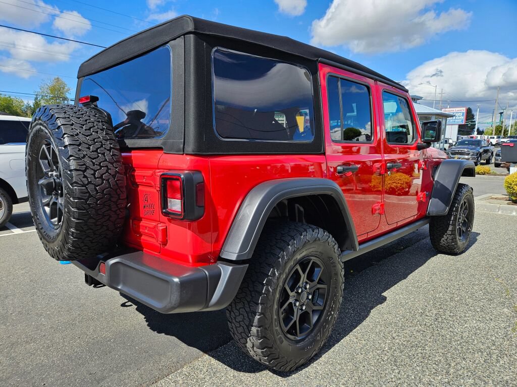 Used 2024 Jeep Wrangler Unlimited AWD/4WD image 5