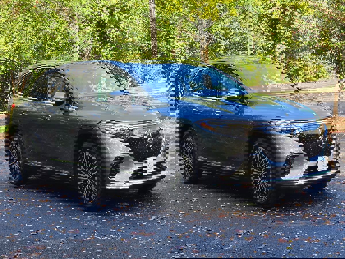 Used 2023 Mercedes-Benz EQS 450+ SUV image 8