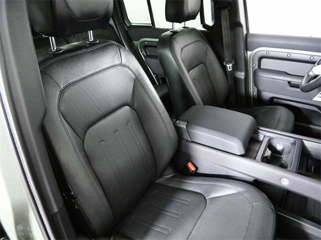 Used 2022 Land Rover Defender 110 SE image 12