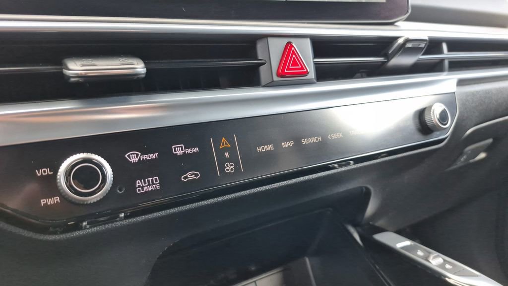 Used 2024 Kia Sorento SX Prestige image 25