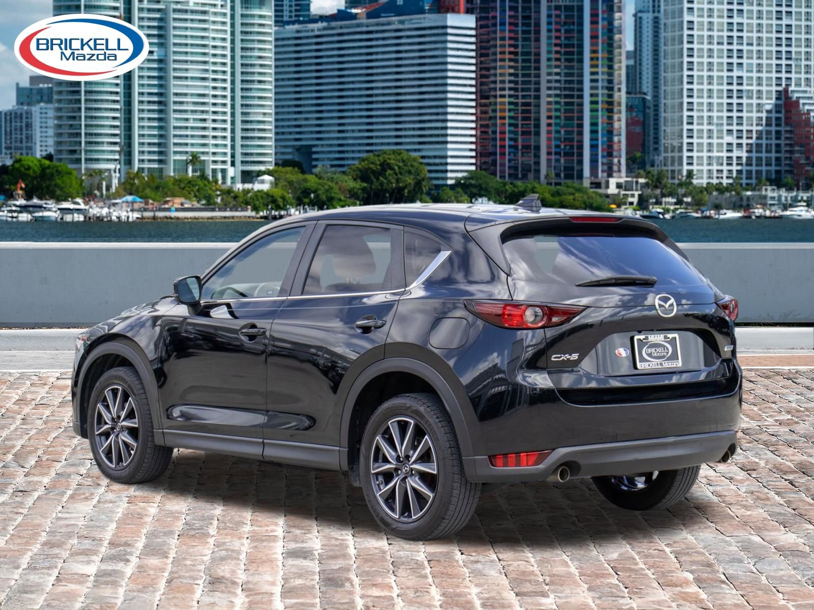 Used 2018 MAZDA CX-5 Touring w/ Preferred Equipment Package image 4