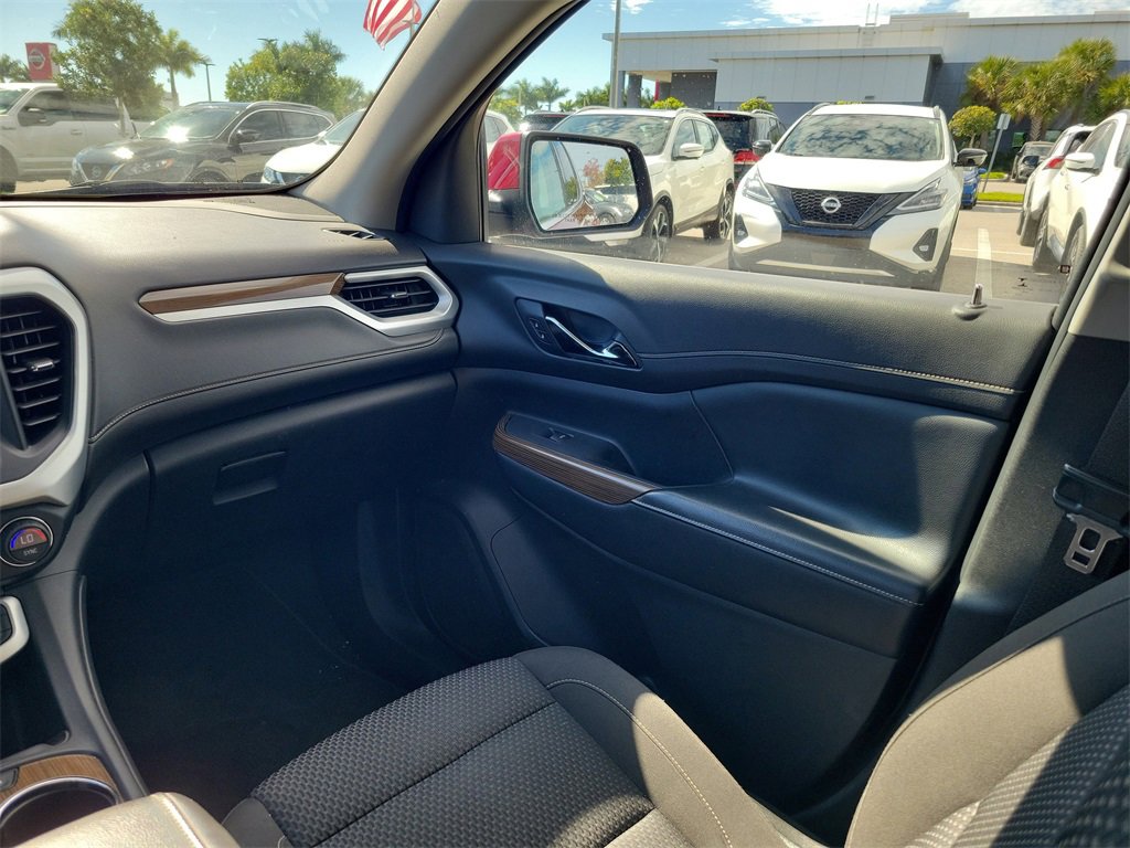 Used 2020 GMC Acadia SLE w/ Driver Convenience Package image 18