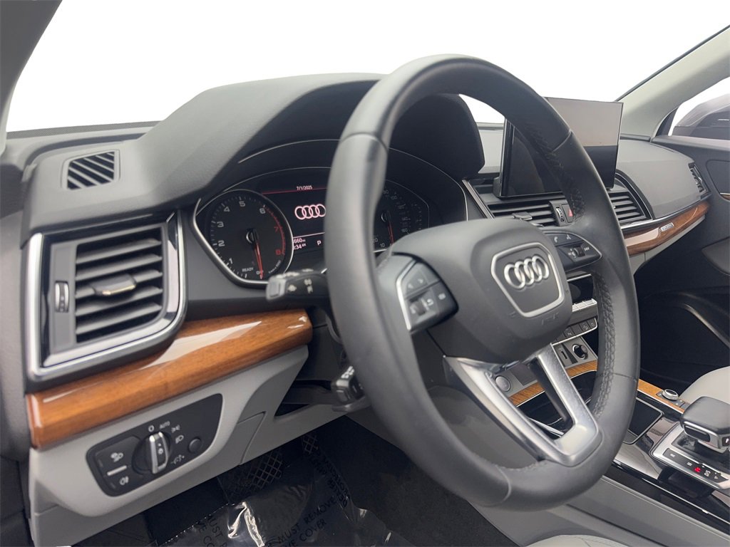 Used 2022 Audi Q5 2.0T Premium w/ Convenience Package image 51