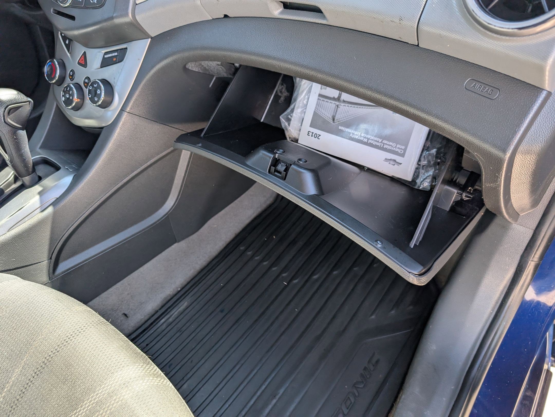 Used 2013 Chevrolet Sonic LT image 27