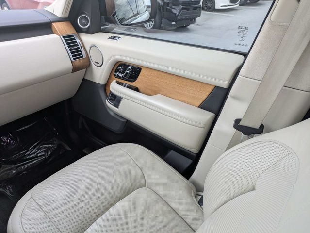Used 2022 Land Rover Range Rover Evoque R-Dynamic SE AWD/4WD image 18