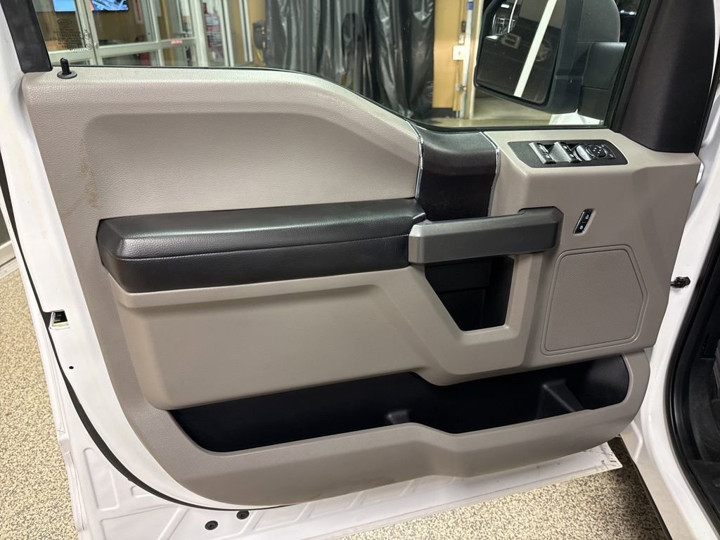 Used 2018 Ford F150 XLT image 14