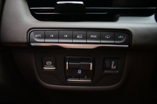 Used 2022 Cadillac Escalade Sport w/ Touring Package AWD/4WD image 22