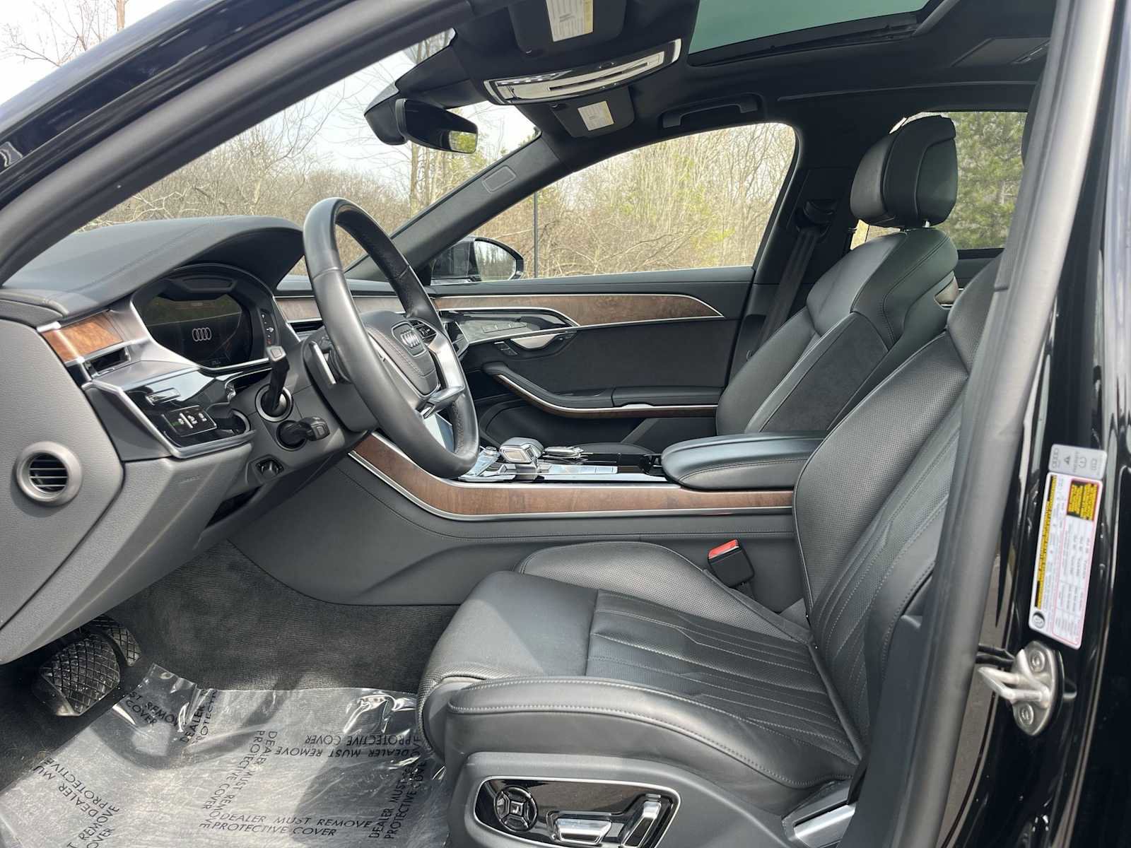 Used 2023 Audi A8 L 3.0T w/ Comfort Plus Package image 14