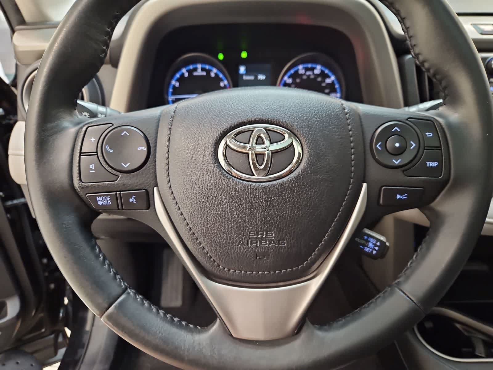 Used 2018 Toyota RAV4 XLE FWD image 10