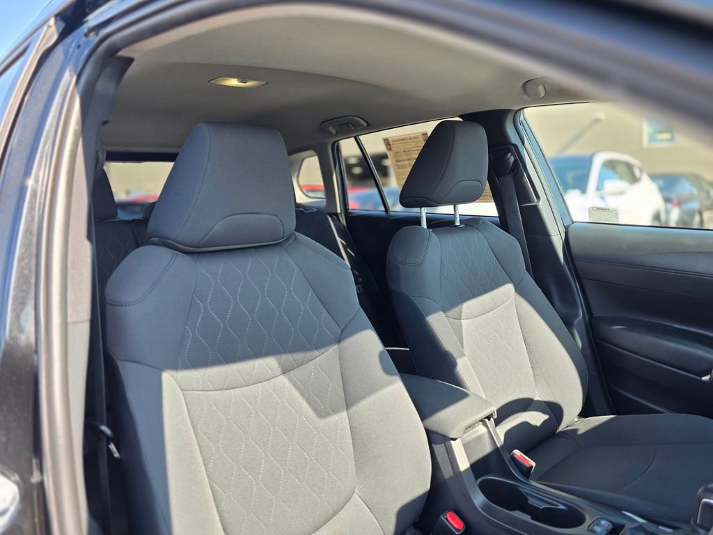 Used 2022 Toyota Corolla Cross LE FWD image 11