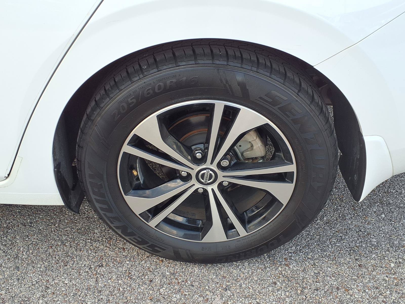 Used 2022 Nissan Sentra SV FWD image 25