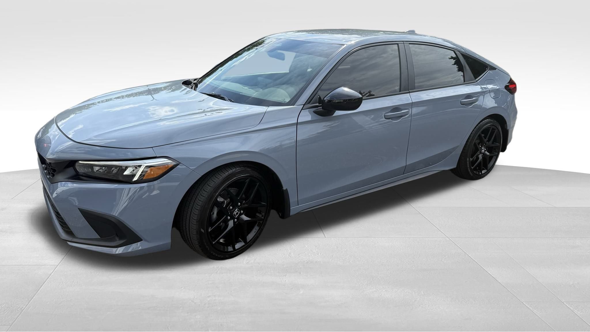 Used 2024 Honda Civic Sport image 2