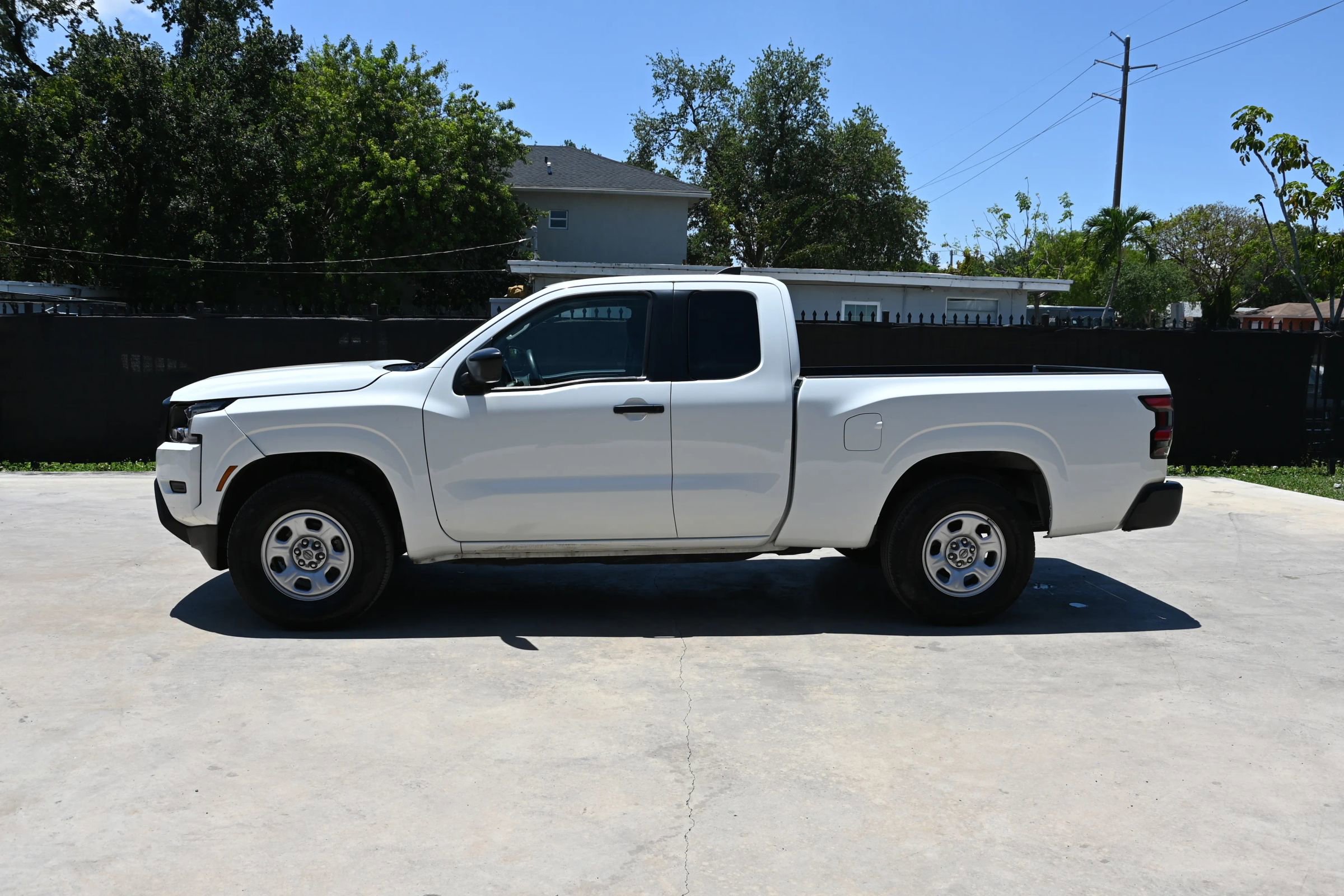 Used 2024 Nissan Frontier S RWD image 6